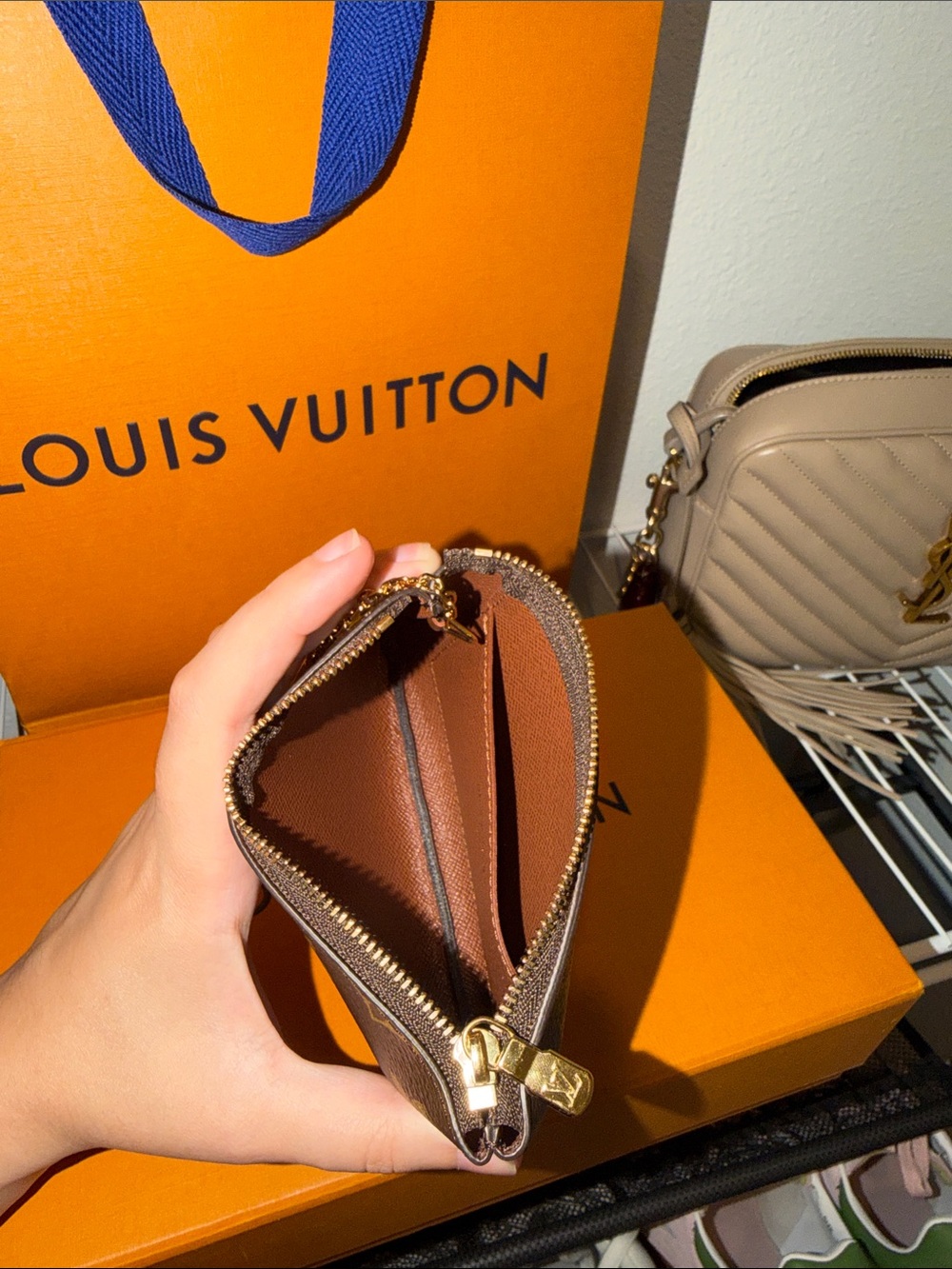 Louis Vuitton Key Pouch (S) - Picture 4 of 4